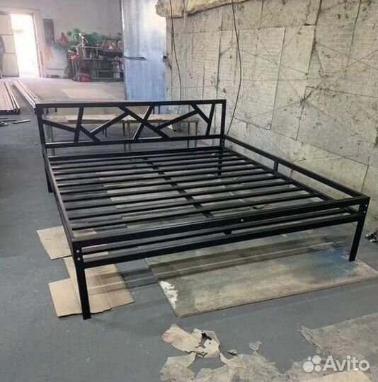 Кровать двухспальная лофт