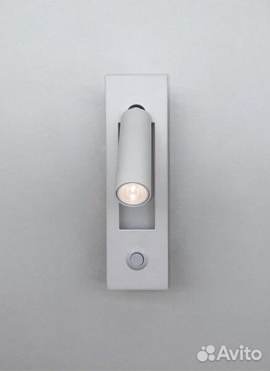 Светильник настенный Elegant 9881 white/белый