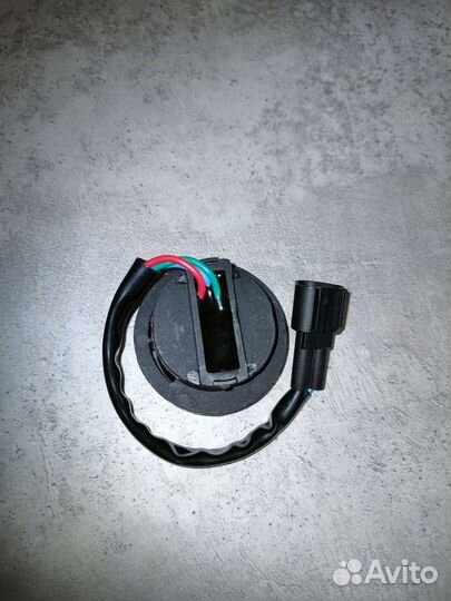 Кнопка подъёмника Yamaha