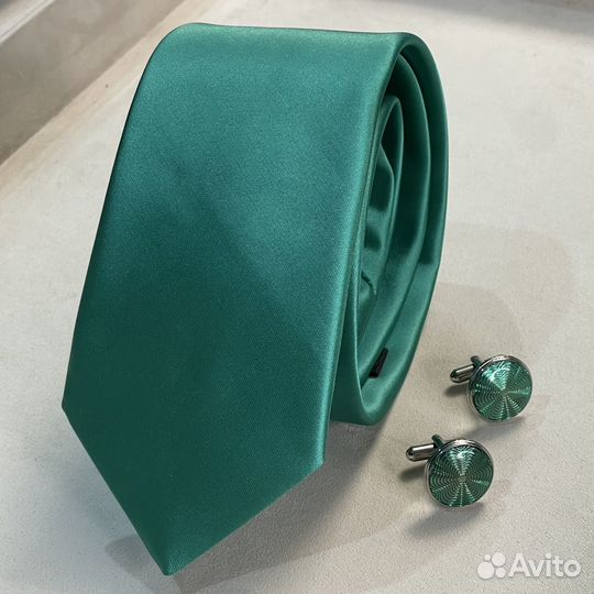 Набор новогодний галстук и запонки зеленый