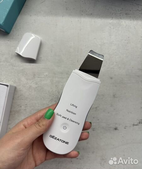 Ультразвуковой аппарат для чистки лица