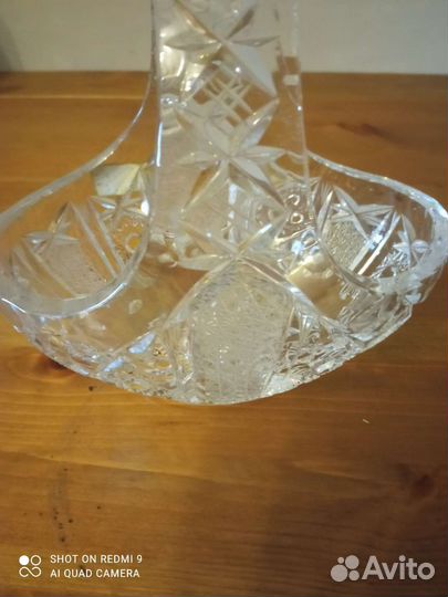 Хрустальная ваза