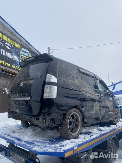 Разбор Toyota Voxy
