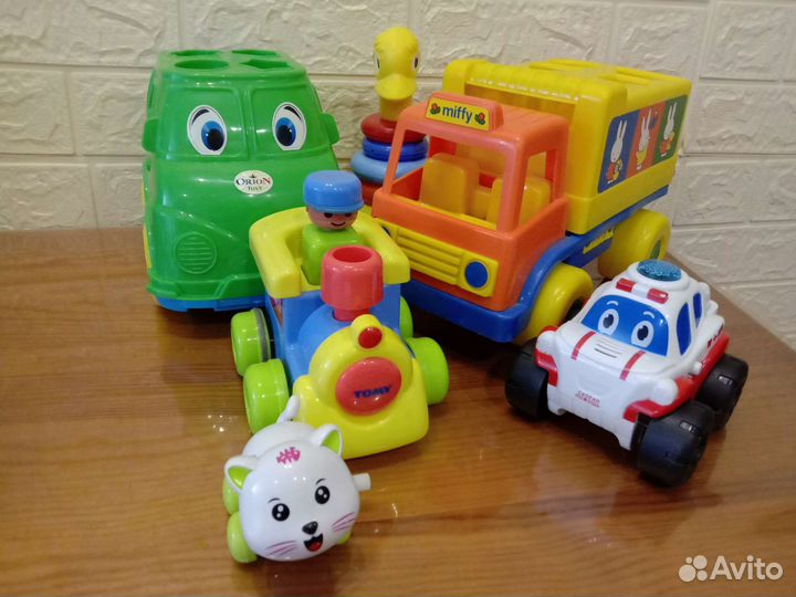 Развивающие игрушки для малышей