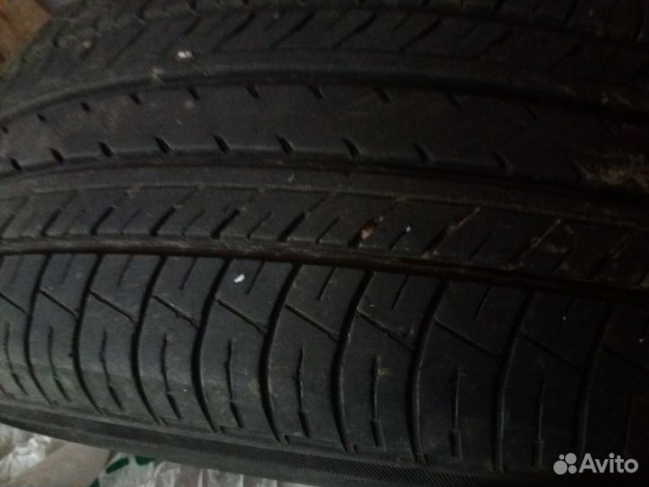 Yokohama BluEarth E70BZ 215/55 R17