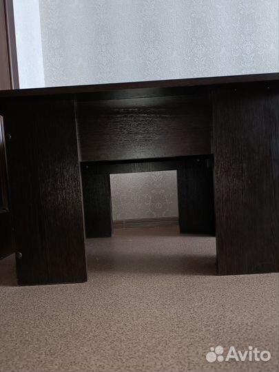 Журнальный столик