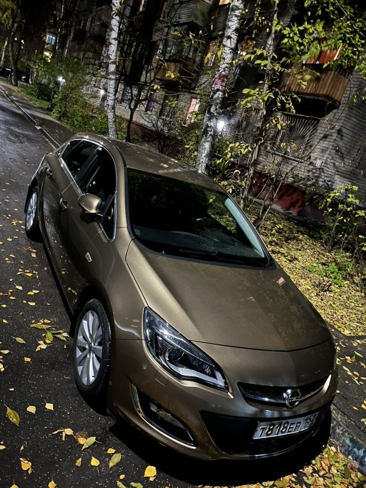 Opel Astra: фото владельца