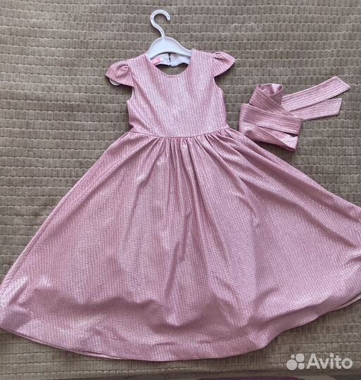 Платье на девочку