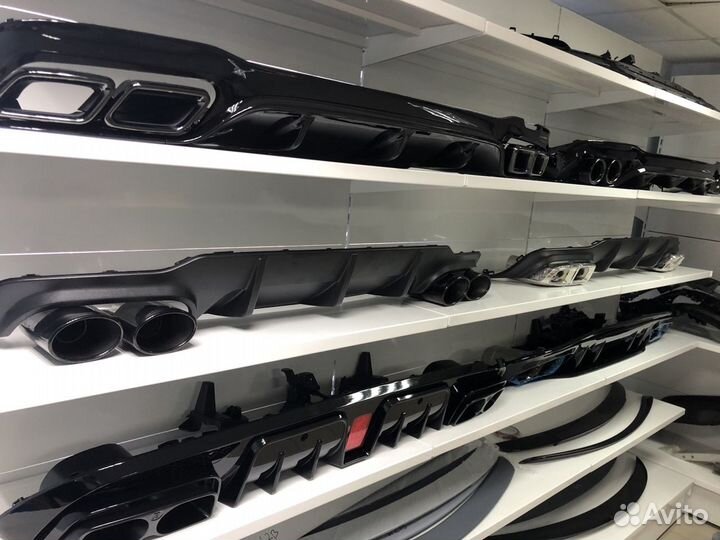 Диффузор с насадками 6.3 AMG на Mercedes