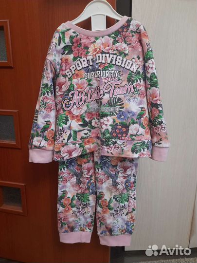 Одежда на девочку рост 110см