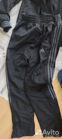 Спортивный костюм adidas