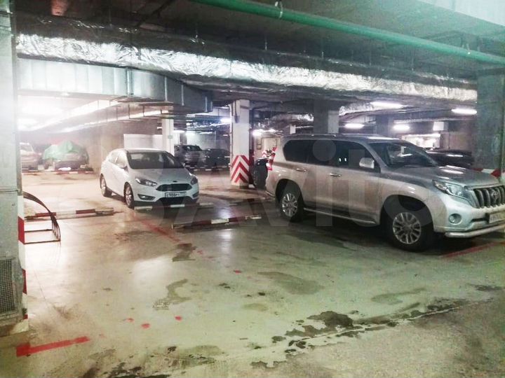 Машиноместо, 15 м²