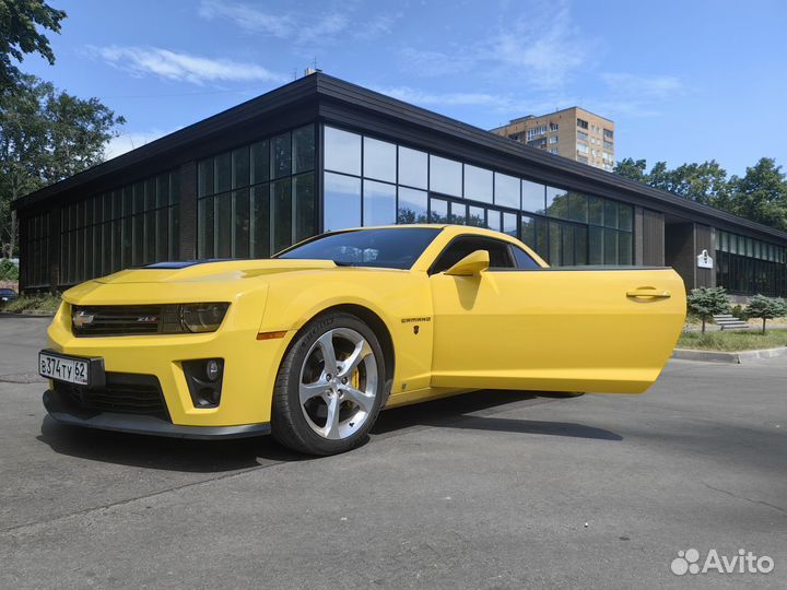 Аренда автомобиля Camaro на свадьбу / фотосессию