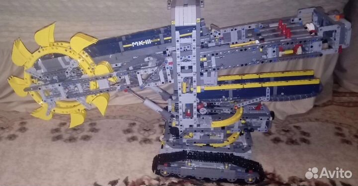 Конструктор lego technic б/у в идеальном состоянии