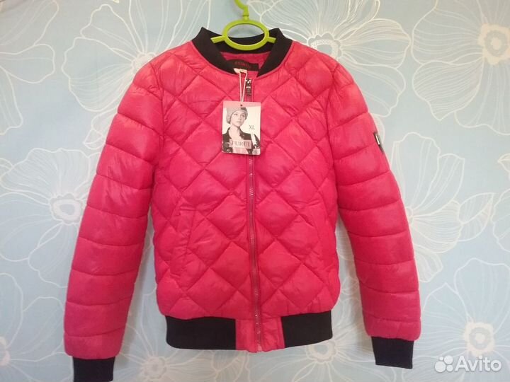 Бомбер женский