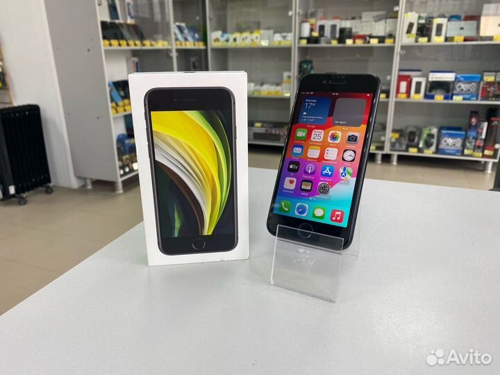 iPhone SE (2020), 64 ГБ