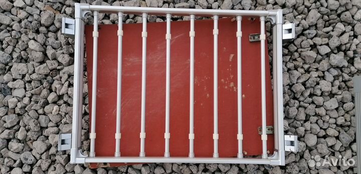 Полка для брюк, юбок