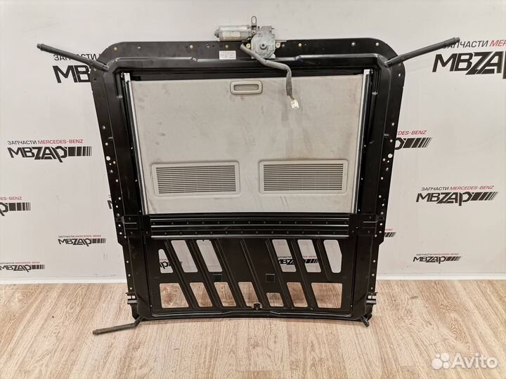 Люк в сборе Mercedes W219 CLS 219