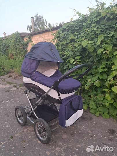 Прогулочная коляска 2 в 1