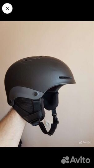 Горнолыжный шлем