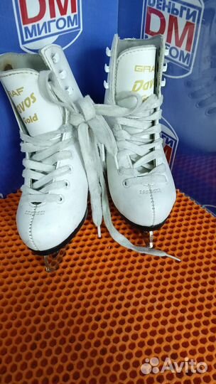 Т) Коньки фигурные Graf Davos gold 27 р - р