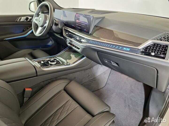 BMW X5 3.0 AT, 2024