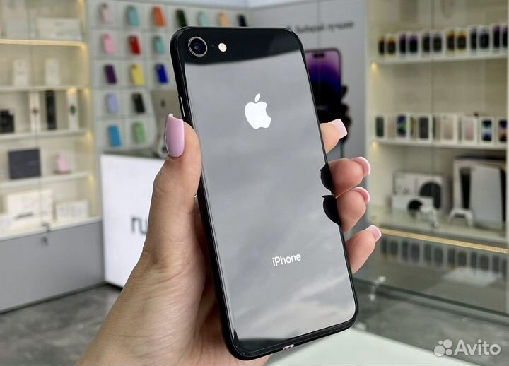 iPhone 8, 64 ГБ