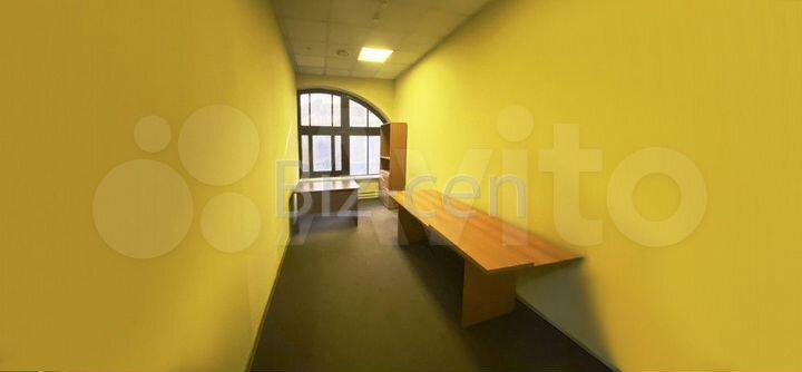 Сдам офис 64 м2 у м. Площадь Революции