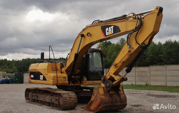 Стекло правое на Caterpillar 320 DL/324 DL