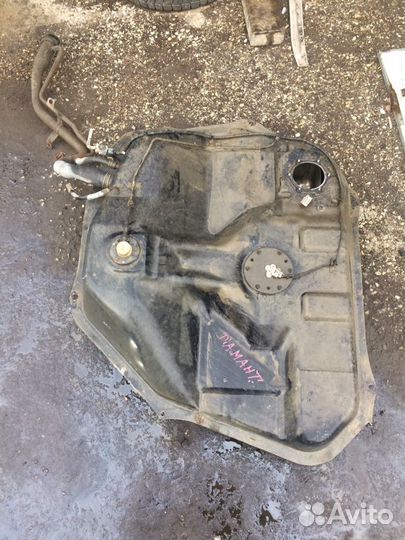 Бензобак Mitsubishi Diamante