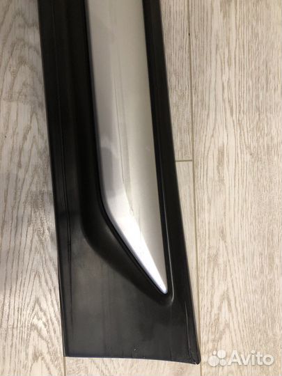 Накладка задней левой двери mitsubishi outlender