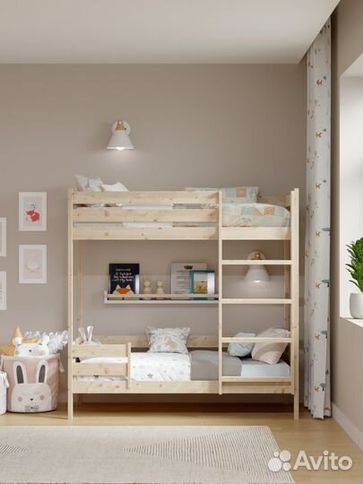 Кровать двухъярусная из массива дерева