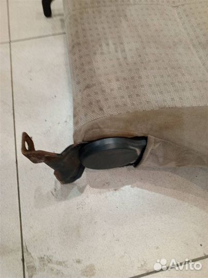 Сиденье заднее левое верхняя часть Mitsubishi Paj