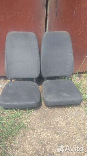Сиденья на автобус
