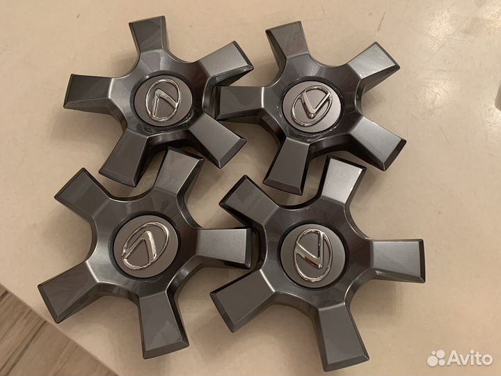 Внутренний колпак на колесо новые