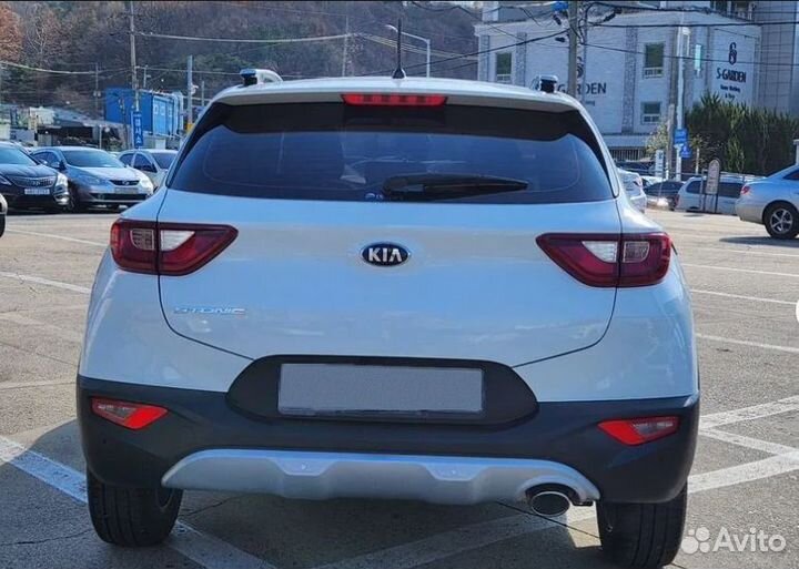 Kia Stonic 1.4 AT, 2020, битый, 61 000 км