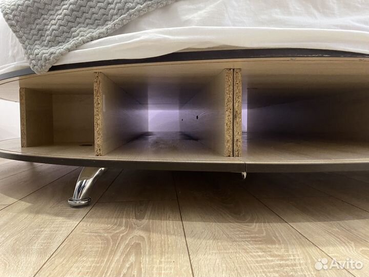 Круглая кровать