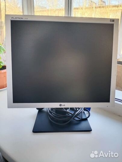 Монитор LG Flatron L1919S