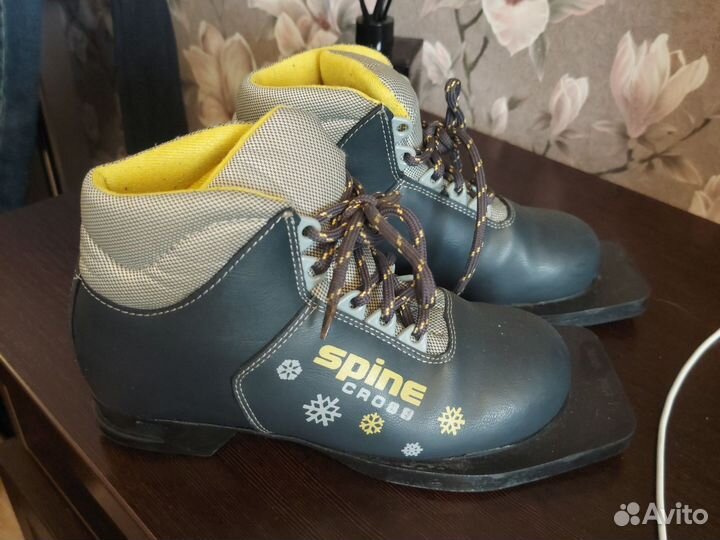 Лыжные ботинки 32 размер