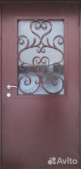 Входная металлическая дверь с ковкой и стеклом