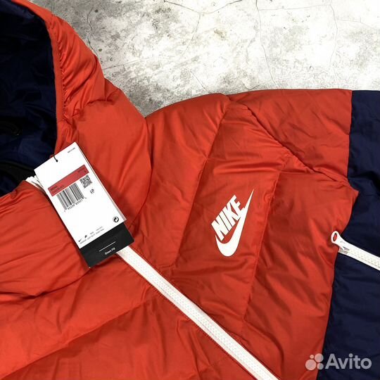 Пуховик Nike Windrunner