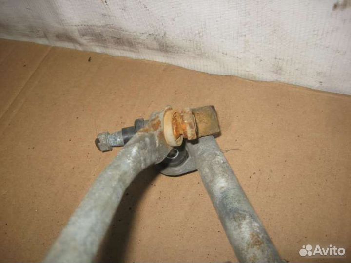 Трапеция стеклоочистителей LADA Kalina