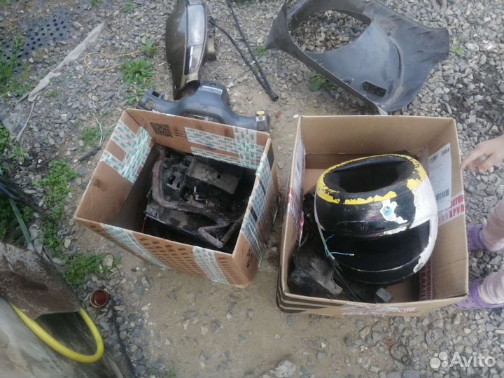 Скутер двигатель ямаха рама и пластик