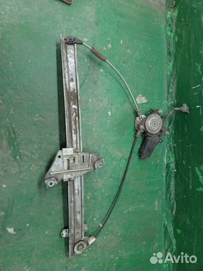 Стеклоподьемник