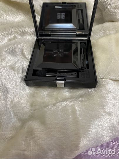 Палетка теней Givenchy 2 Ecume 4 colors