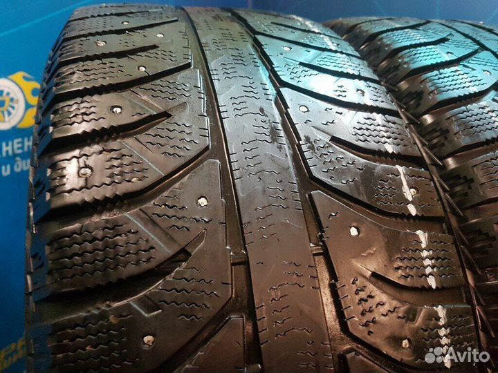 Bridgestone Ice Cruiser 7000 215/55 R16