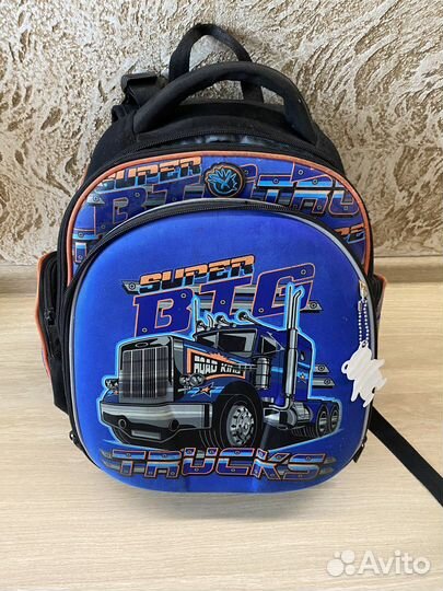 Школьный рюкзак