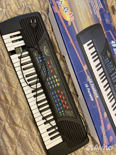 Синтезатор пианино в коробке