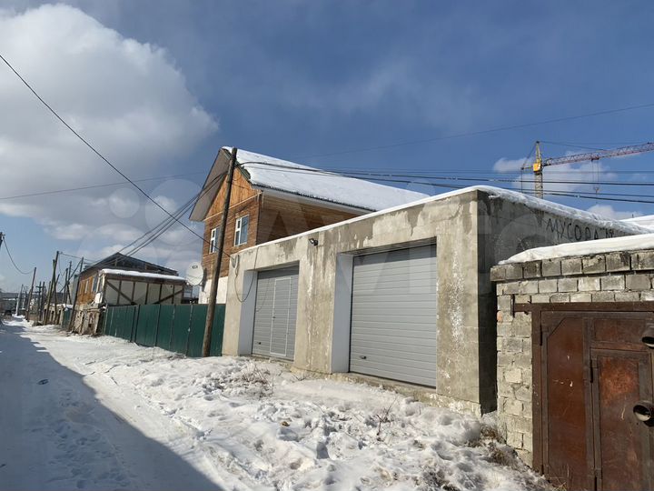 Гараж, > 30 м²