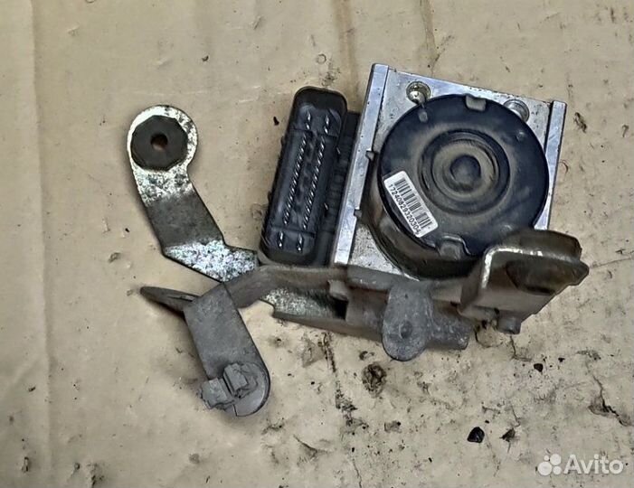 Блок abs Renault Fluence 1.6